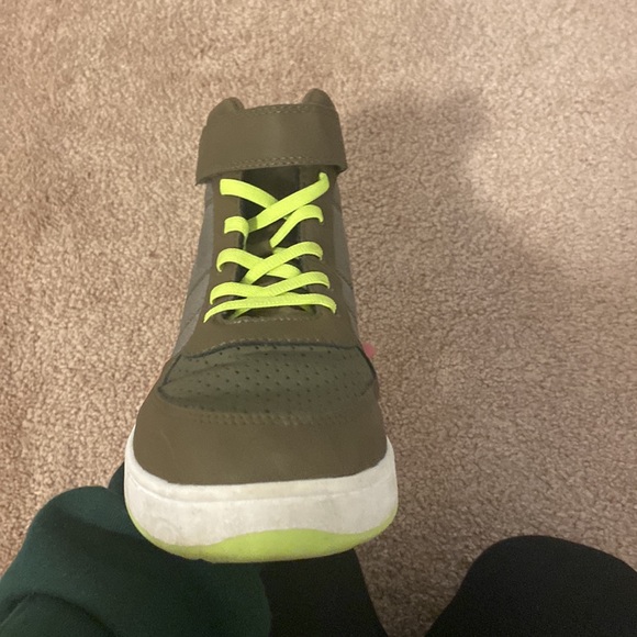 Old navy high tops, army green, brown, white, light green laces, Velcro - Picture 3 of 6